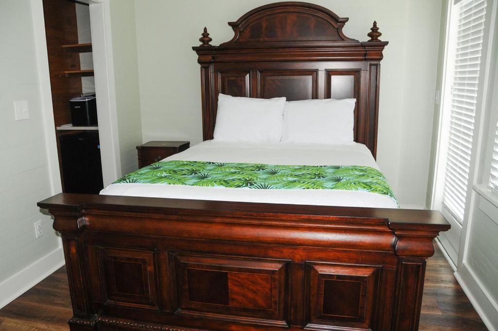 The Porch On Frances Inn - Adults Exclusive Key West Room photo